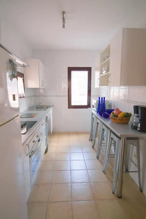 Anju Villas, Villa Tamara 코라레호