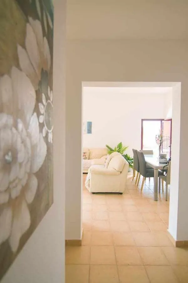 Anju Villas, Villa Tamara Corralejo Spagna