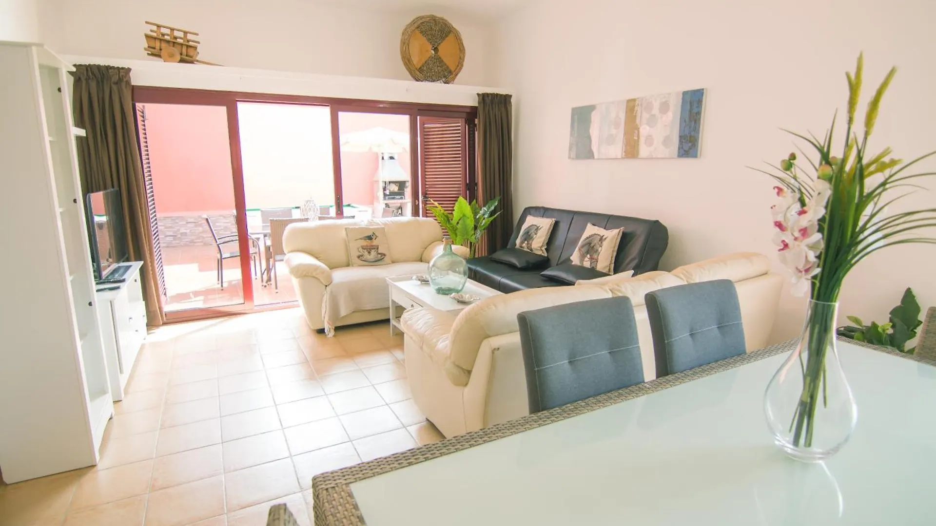 Anju Villas, Villa Tamara Corralejo Spagna