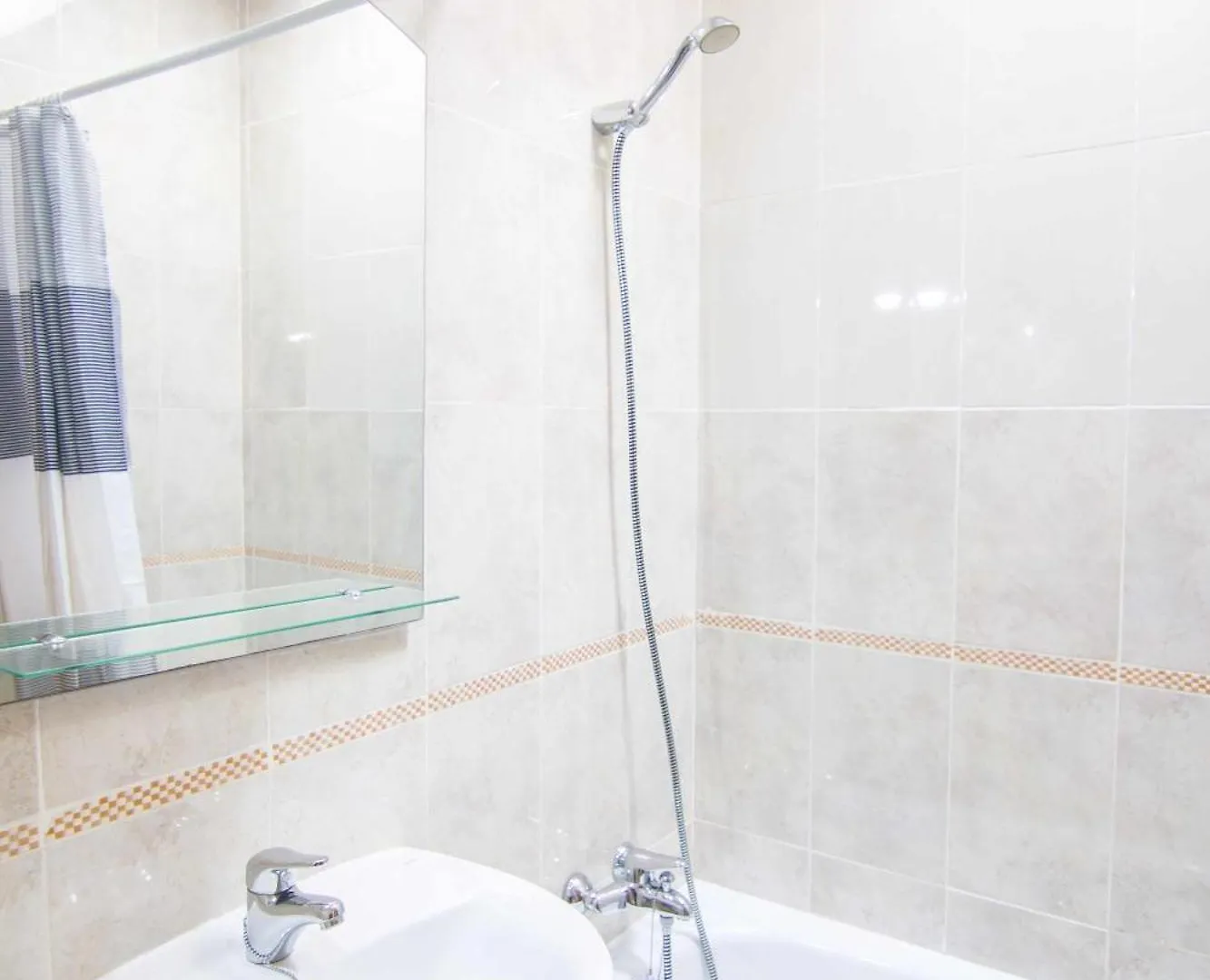 Anju Villas, Villa Tamara 코라레호 0*,  스페인
