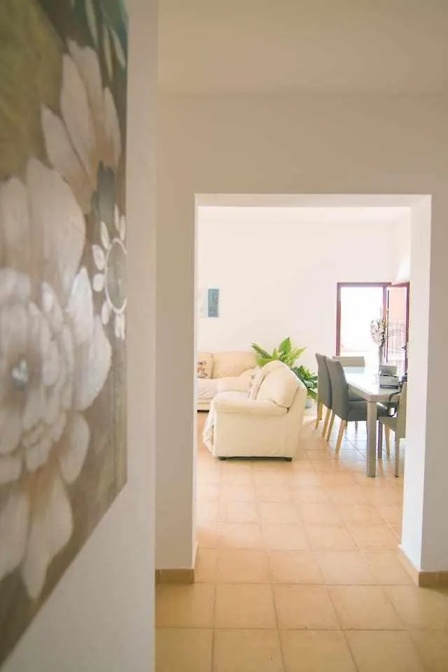 Anju Villas, Villa Tamara 코라레호