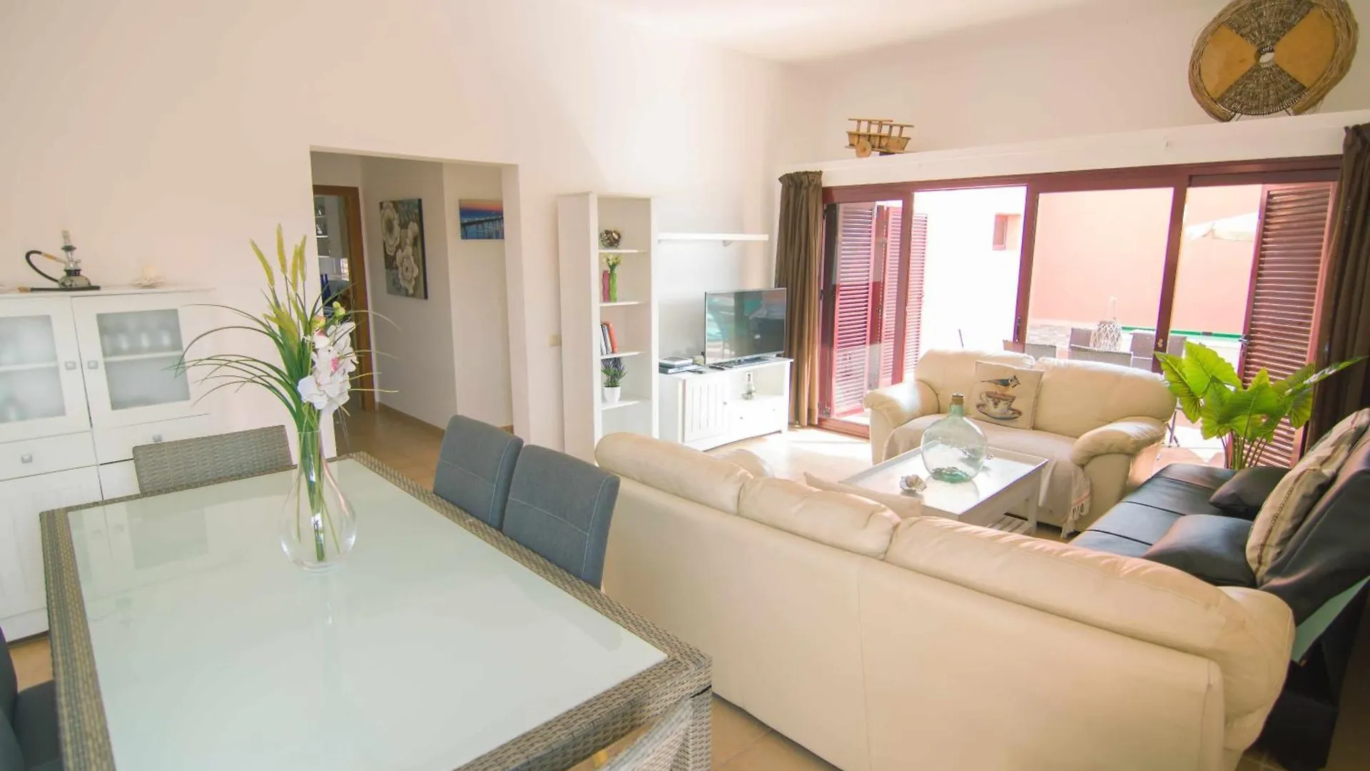 Anju Villas, Villa Tamara 코라레호