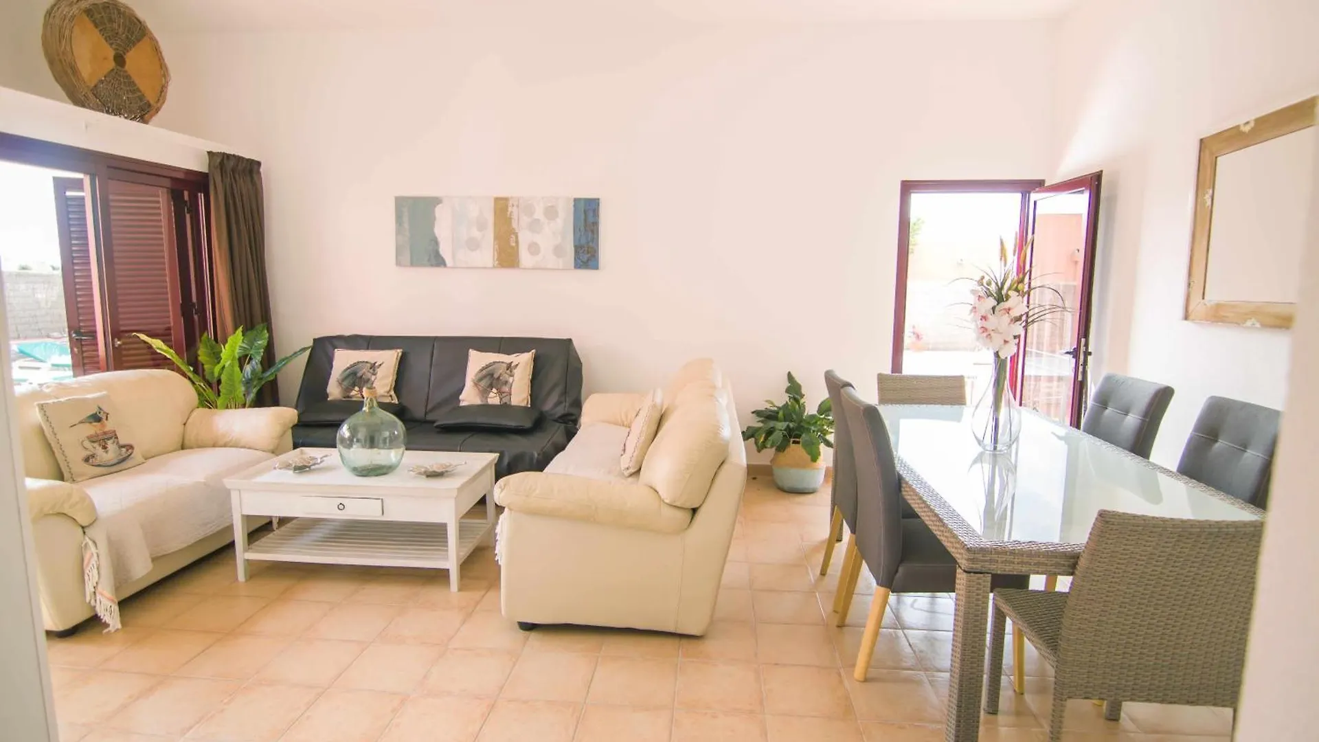 Anju Villas, Villa Tamara 코라레호 스페인
